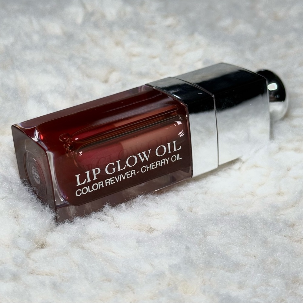 NWB Dior Addict Lip Glow Cherry Oil 062 - Dior Makeup